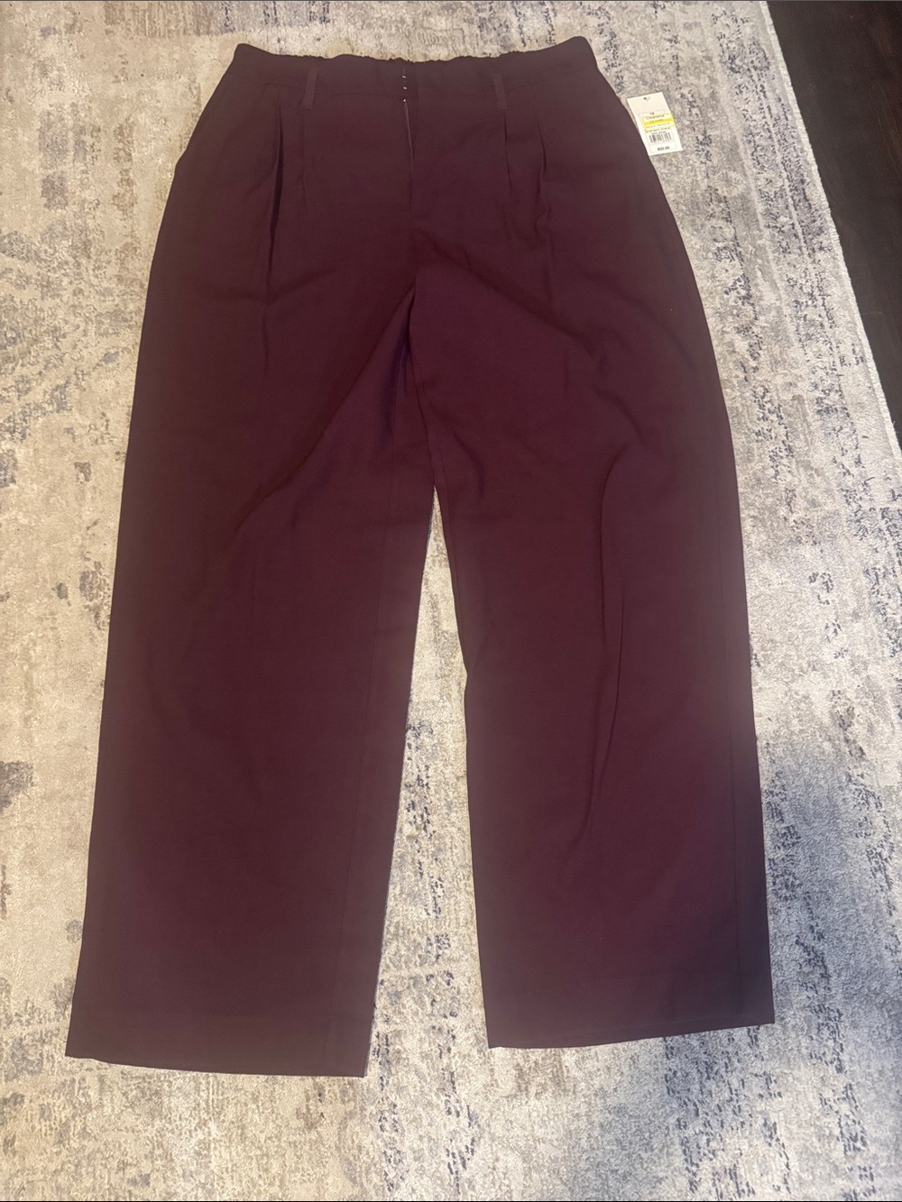 Women’s Wide-Leg Dress Pants in Dark Burgundy